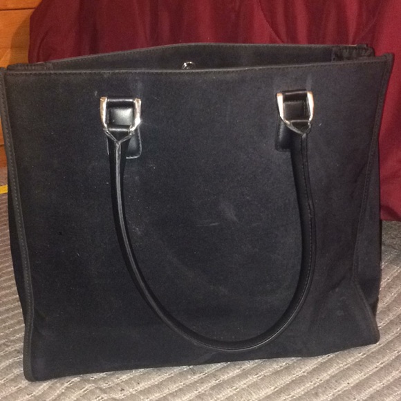 New Shoulder Bag - Picture 2 of 3
